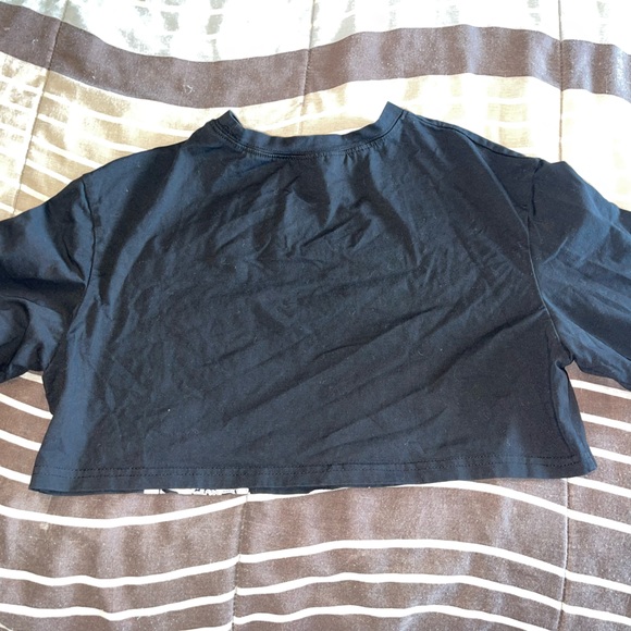 Crop top - Picture 3 of 3